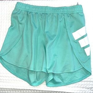 Adidas shorts size m kids - 10-12